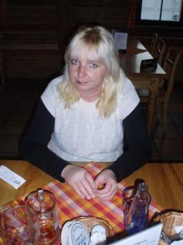 Alena (Tschechische Republik, Prostějov - 46 Jahre)