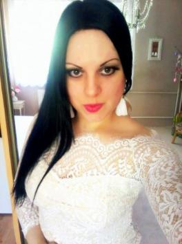 Sandra (Slowakei, Trnava - 28 Jahre)