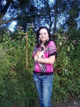 Emily (Slowakei, Povazska Bystrica - 29 Jahre)
