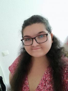 Natalie  (Tschechische Republik, Karlovy Vary - 18 Jahre)