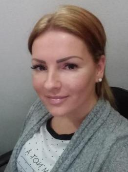 Denisa (Slowakei, Bratislava - 32 Jahre)
